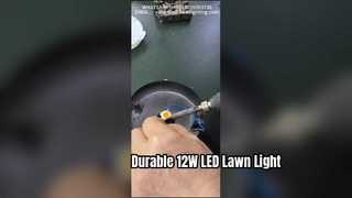 Luz LED para césped de 12 W con carcasa de aluminio fundido a presión utilizada en parques y carreteras.