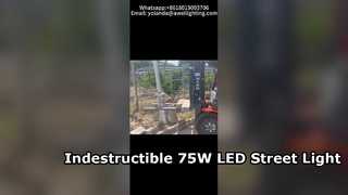 Prueba de resistencia al impacto de postes y farolas LED de 75 W