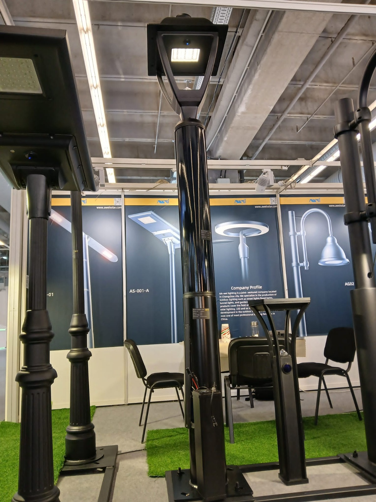 Últimos blogs de la empresa sobre Modulo cilíndrico solar de vidrio templado lanzado oficialmente.