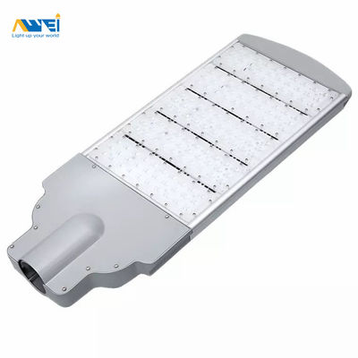 Luces de calle LED de exterior duraderas 100- 400w Ángulo de visión ancho LED Crepúsculo al amanecer